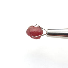 Load image into Gallery viewer, R619 Malaya Garnet facet rough 6.6cts
