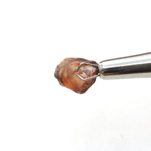 Load image into Gallery viewer, R629 Australian Zircon facet rough 3.85cts

