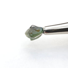 Load image into Gallery viewer, R638 Australian Sapphire facet rough 2.55cts
