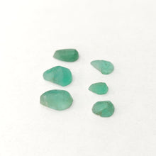 Load image into Gallery viewer, R654 Columbian Emerald preform parcel 2.85cts
