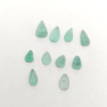 Load image into Gallery viewer, R657 Columbian Emerald preform parcel 3.7cts

