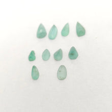 Load image into Gallery viewer, R657 Columbian Emerald preform parcel 3.7cts
