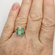 Load image into Gallery viewer, #204 Square cut Emerald 3.3cts
