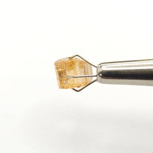 Load image into Gallery viewer, R671 Imperial Topaz facet rough 3.0cts
