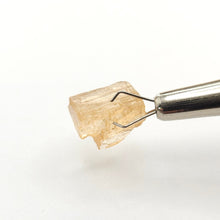 Load image into Gallery viewer, R673 Imperial Topaz facet rough 5.9cts
