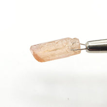 Load image into Gallery viewer, R674 Imperial Topaz facet rough 8.2cts
