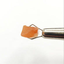 Load image into Gallery viewer, R674 Imperial Topaz facet rough 8.2cts
