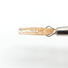 Load image into Gallery viewer, R675 Imperial Topaz facet rough 5.5cts
