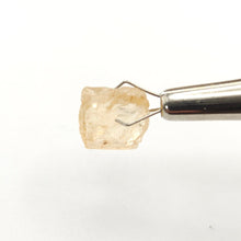 Load image into Gallery viewer, R677 Imperial Topaz facet rough 4.8cts
