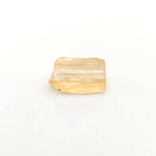 Load image into Gallery viewer, R678 Imperial Topaz facet rough 3.85cts
