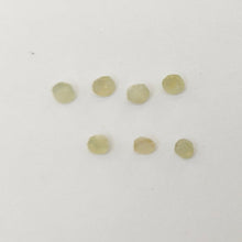 Load image into Gallery viewer, R685 Montana Sapphire facet rough preform parcel 2.8cts
