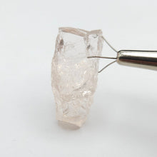 Load image into Gallery viewer, R696 Morganite facet rough 38.1cts
