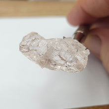 Load image into Gallery viewer, R696 Morganite facet rough 38.1cts
