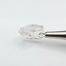 Load image into Gallery viewer, R698 Morganite facet rough 9.7cts

