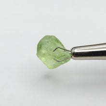 Load image into Gallery viewer, R701 Peridot facet rough 5.8cts

