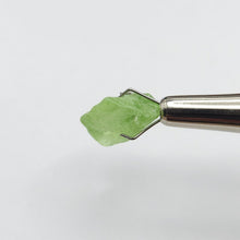 Load image into Gallery viewer, R701 Peridot facet rough 5.8cts
