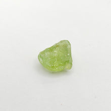 Load image into Gallery viewer, R703 Peridot facet rough 5.65cts
