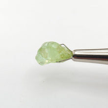 Load image into Gallery viewer, R704 Peridot facet rough 7.1cts
