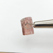 Load image into Gallery viewer, R716 Tourmaline facet rough 5.5cts
