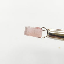 Load image into Gallery viewer, R717 Tourmaline facet rough 2.7cts
