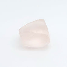 Load image into Gallery viewer, R133 Morganite facet rough 6.8cts
