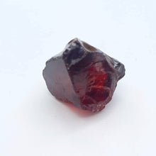 Load image into Gallery viewer, R144 Rhodolite Garnet facet rough 7.4cts
