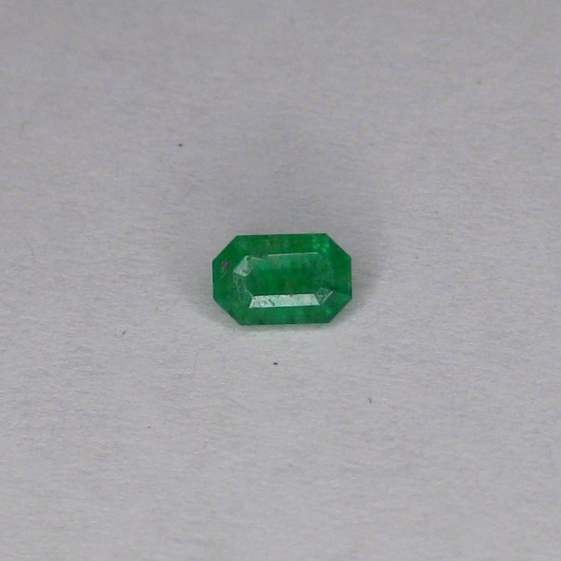 #140 Emerald Rectangular Cushion 0.35cts