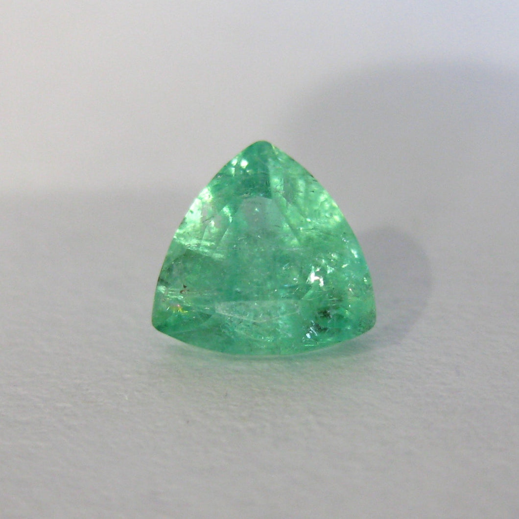 #149 Emerald Trilliant 0.9cts