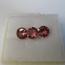 Load image into Gallery viewer, #142 Peach pink brilliant spinel set
