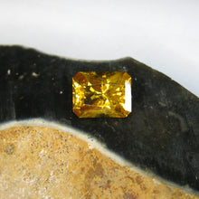 Load image into Gallery viewer, #171 Golden Beryl radiant-style cut 3.6cts
