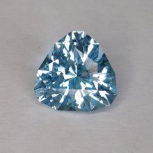 Load image into Gallery viewer, #101 Blue Topaz Trilliant 4.45cts
